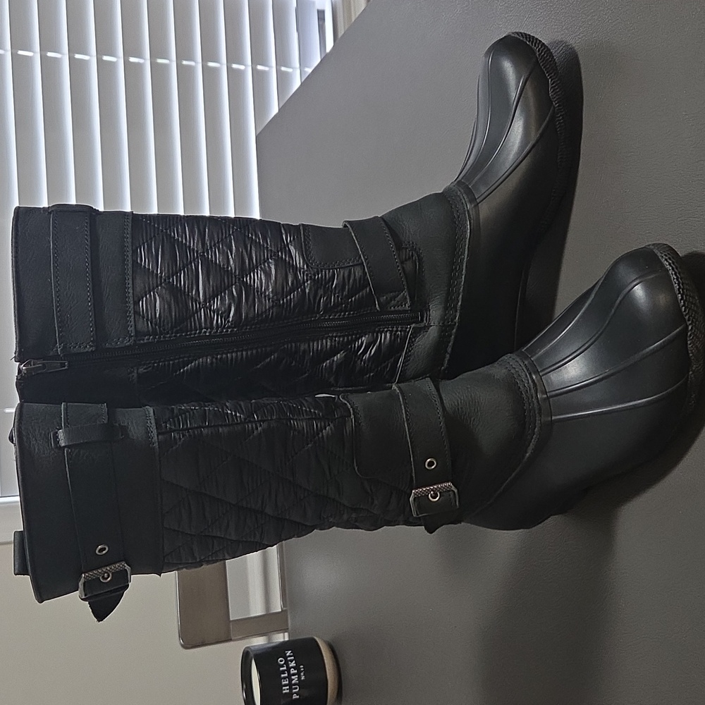 Sperry Saltwater Tall Buckle Nylon Quilted Rain Boot